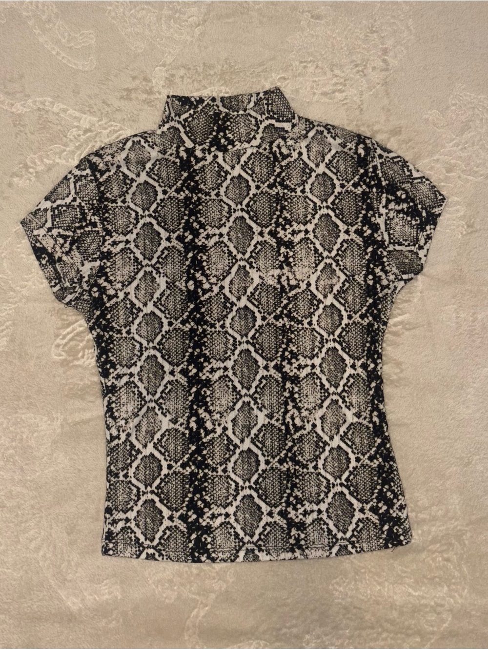 Snake Print Short Sleeve Mock Neck Top - Black & White